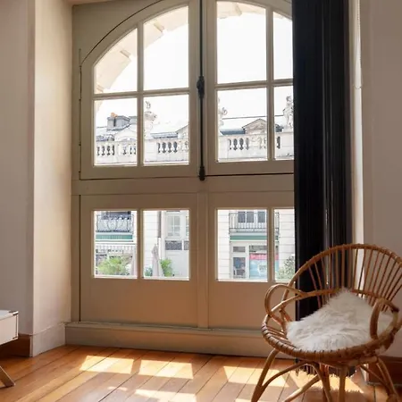 Apartment Sur La Place Stanislas *